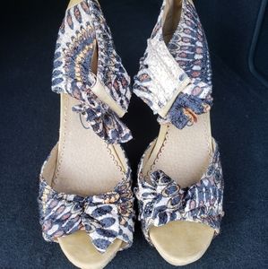 Kente print high heel